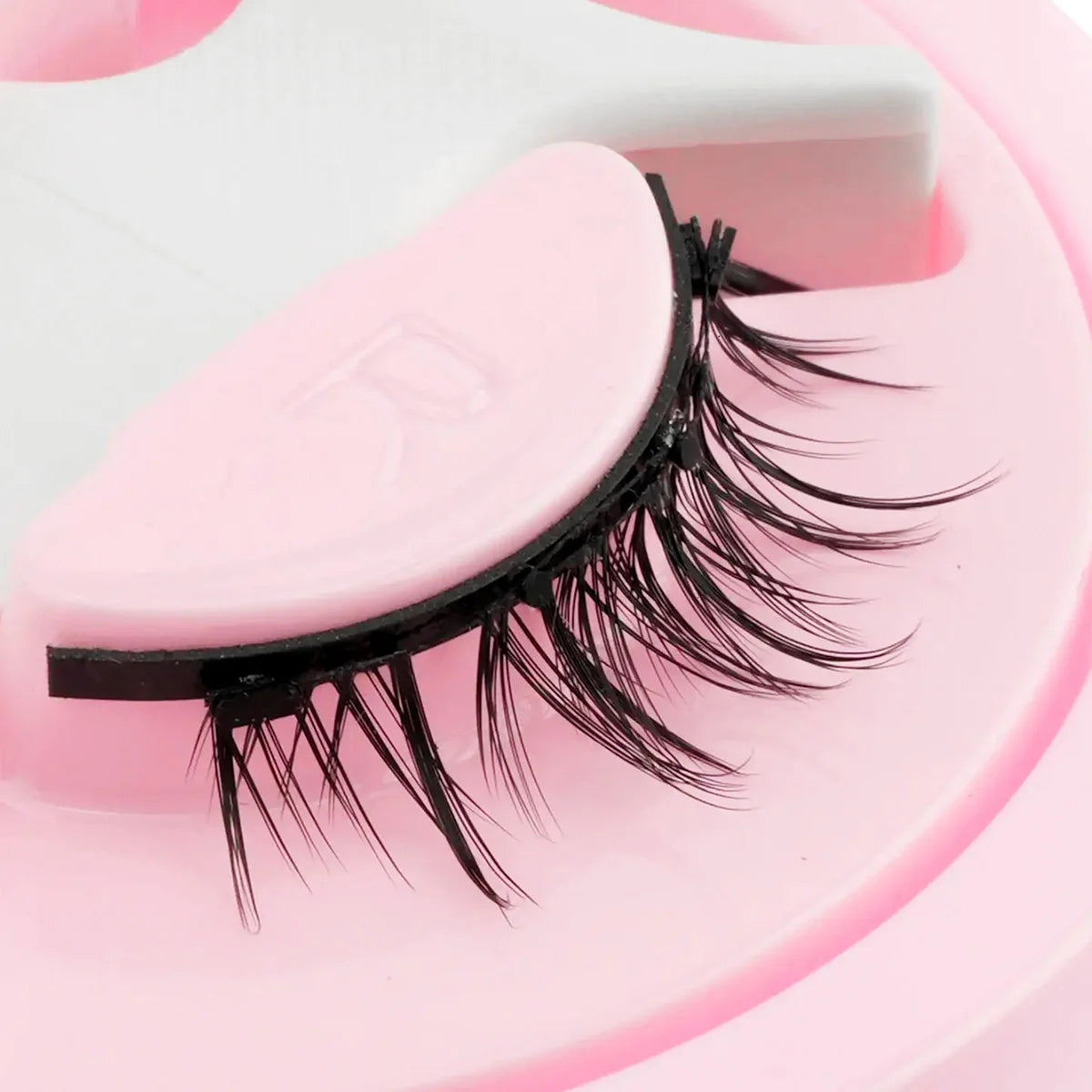 Reusable Magnetic Eyelashes