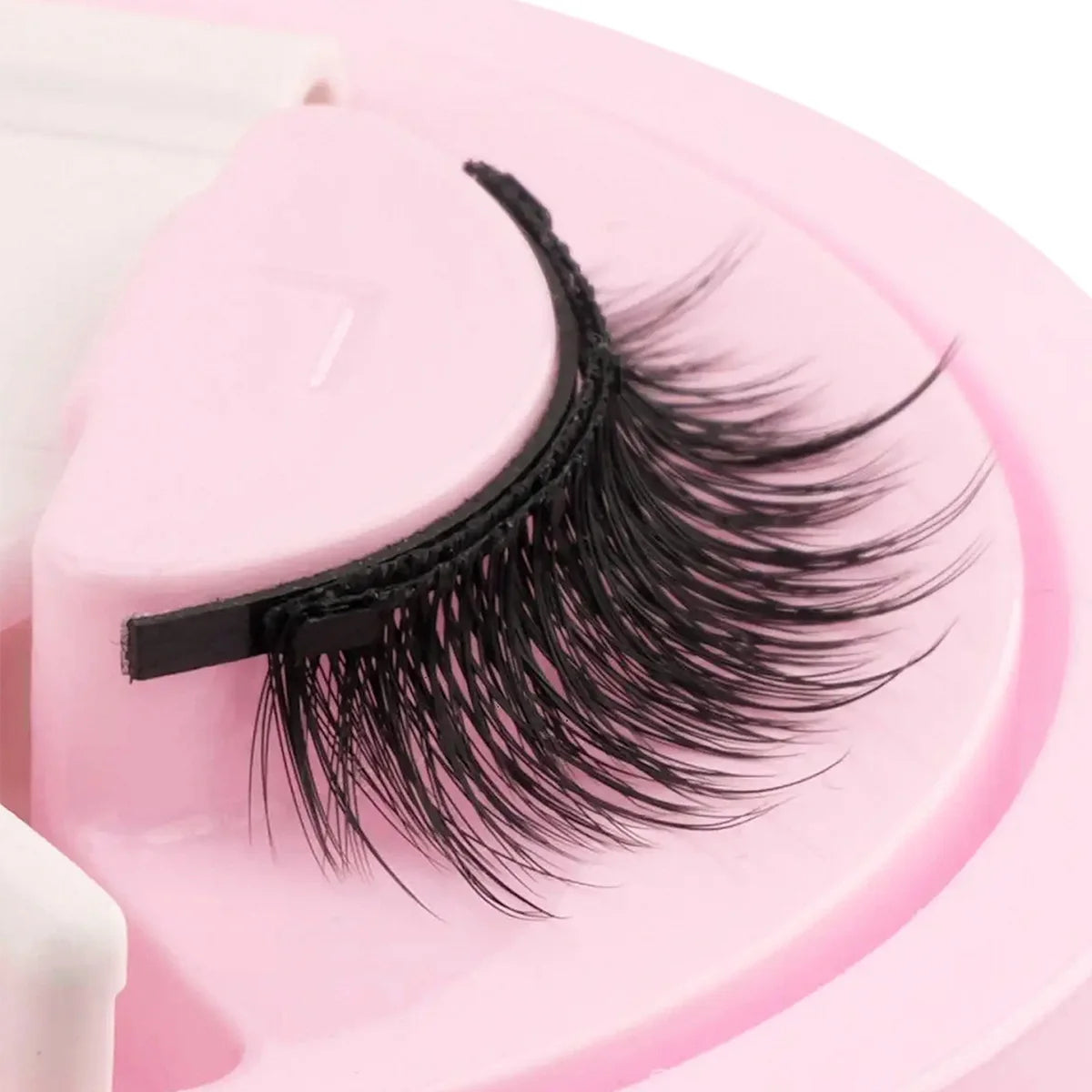 Reusable Magnetic Eyelashes